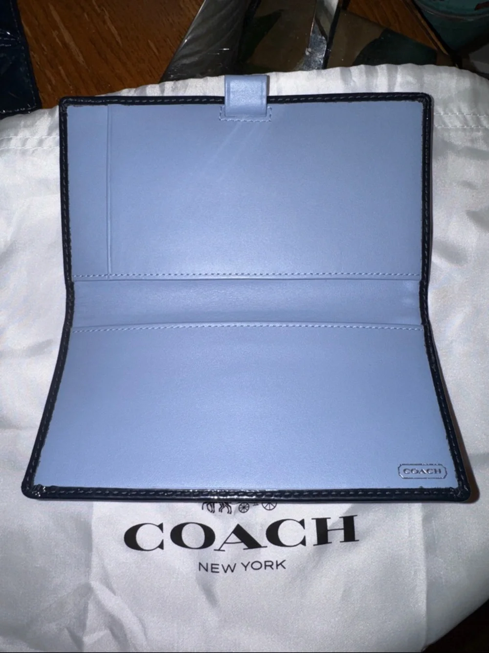 Coach Dark Blue Patent Leather Satchel with matching Wallet & Checkbook EUC - Picture 15 of 16
